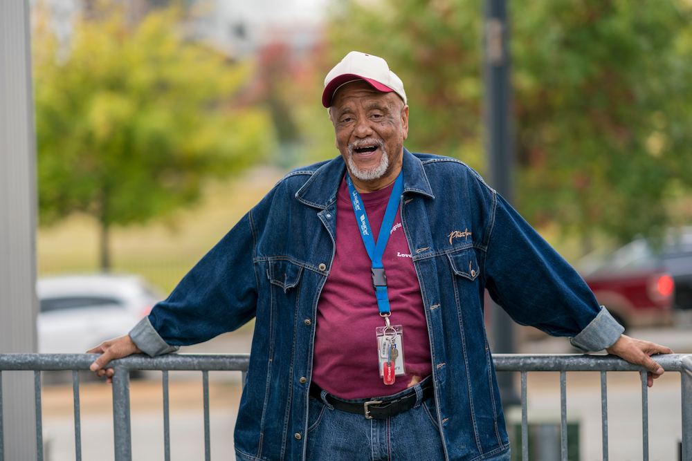 Man standing outside Atlanta Mission post-pandemic experiencing homelessness